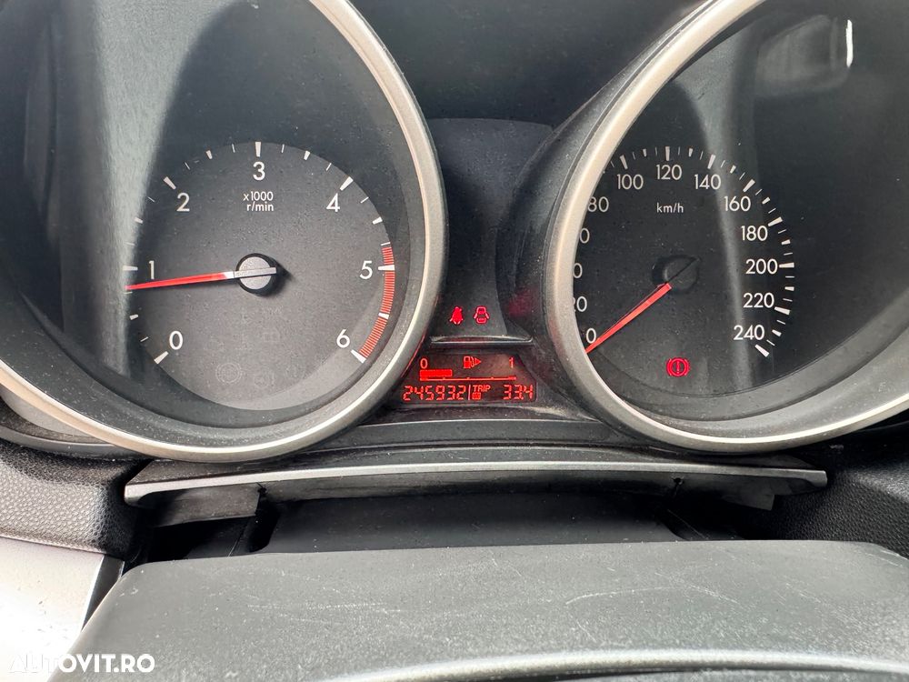Mazda 3 - 14