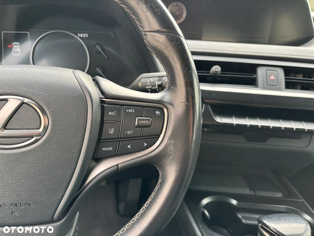 Lexus UX 250h GPF Business 2WD - 22