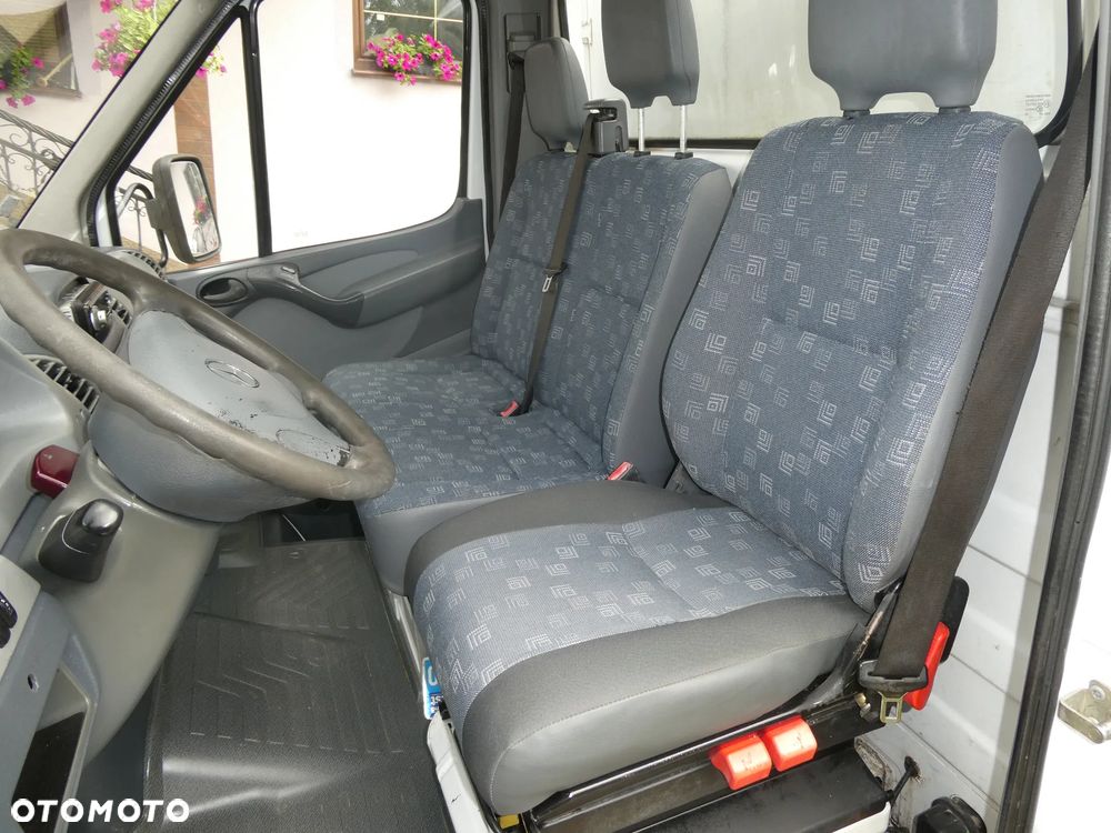 Mercedes-Benz SPRINTER - 21