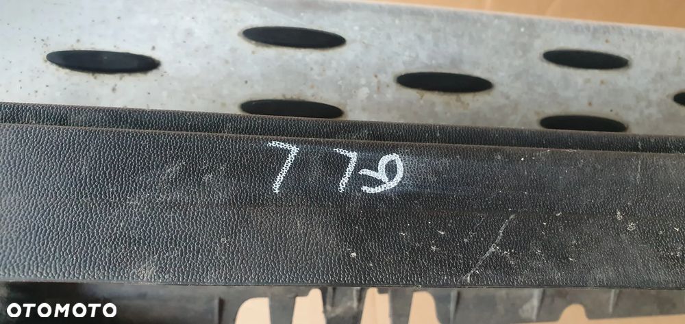Nakładka listwa progowa osłona lewa Mercedes GL X166 W166 A1666980025 - 11