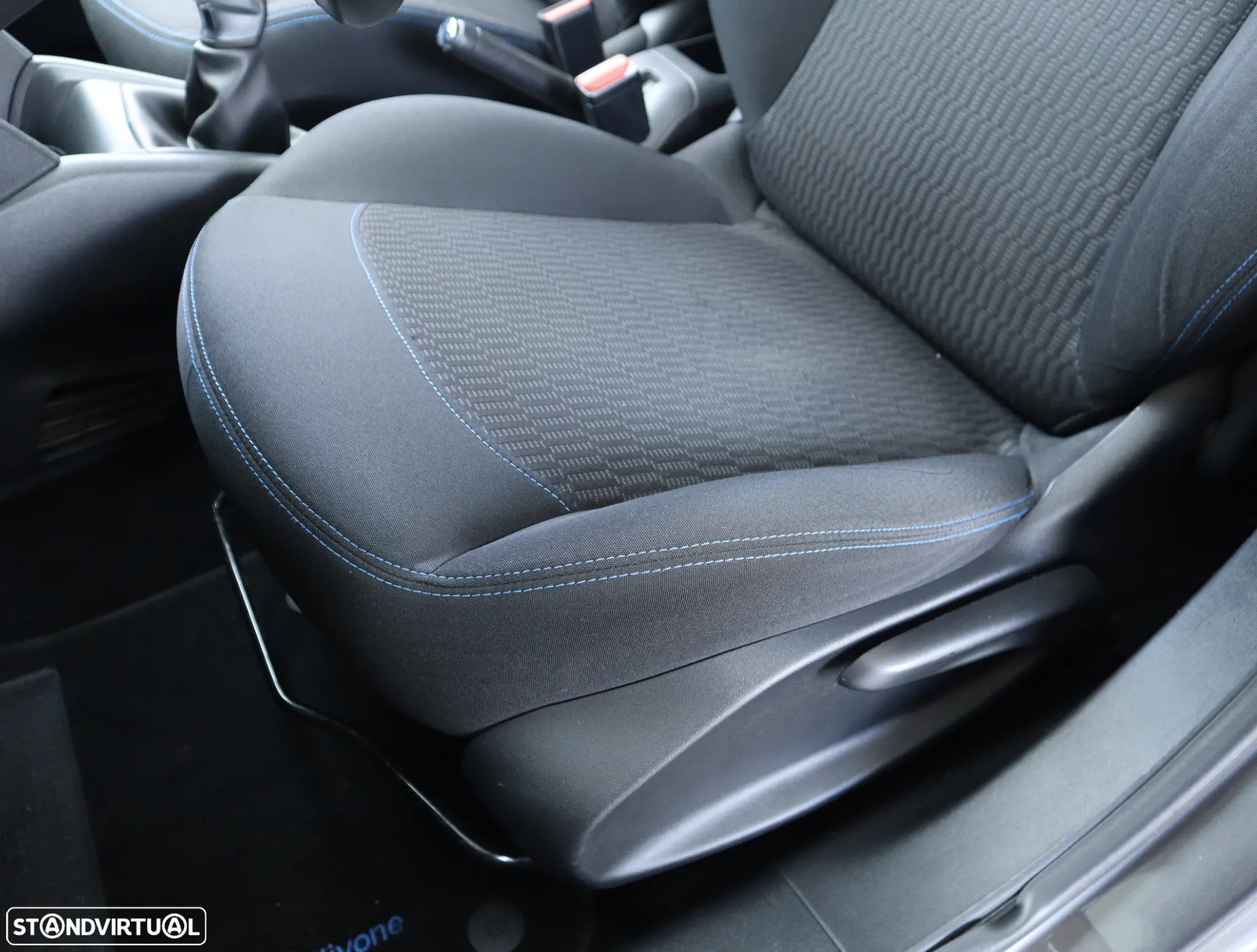 Peugeot 208 1.2 PureTech Style - 28