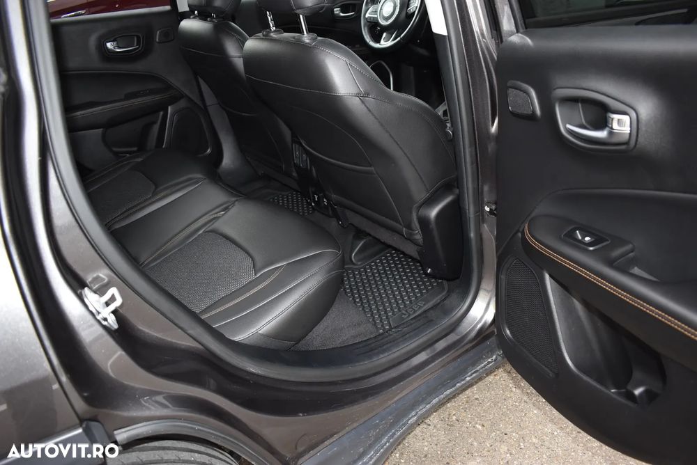 Jeep Compass 2.0 M-Jet 4x4 AT Limited - 22