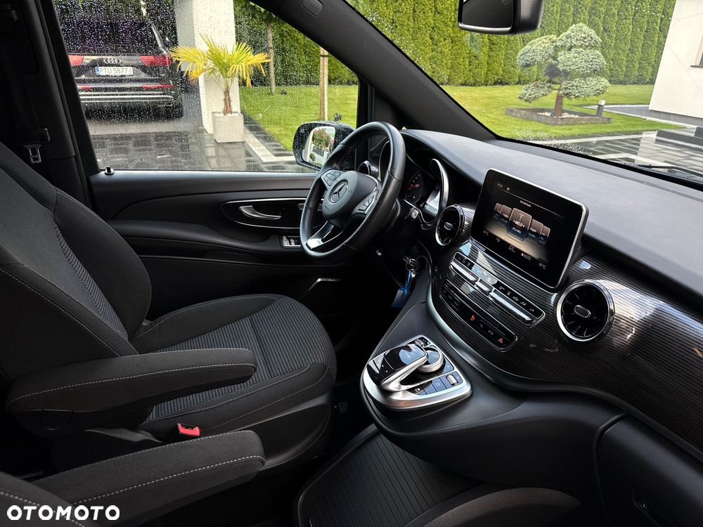 Mercedes-Benz Klasa V 250 d lang 4Matic 9G-TRONIC Avantgarde - 36