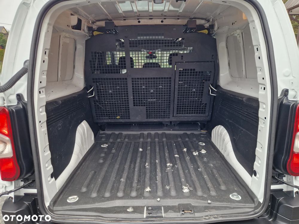 Opel Combo Maxi Brygadówka 5 Osób - 12