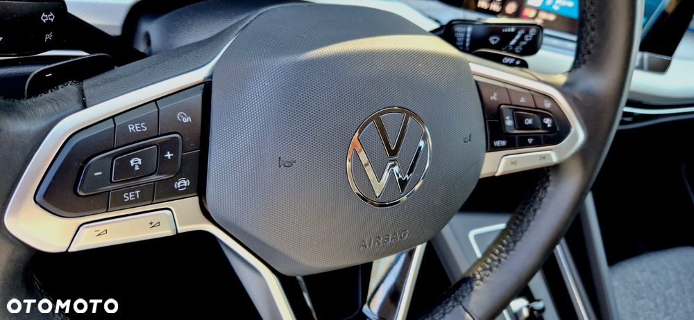 Volkswagen Golf - 21