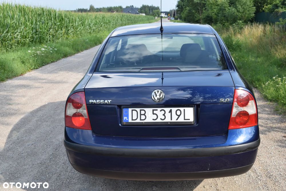 Volkswagen Passat 2.0 Comfortline - 16