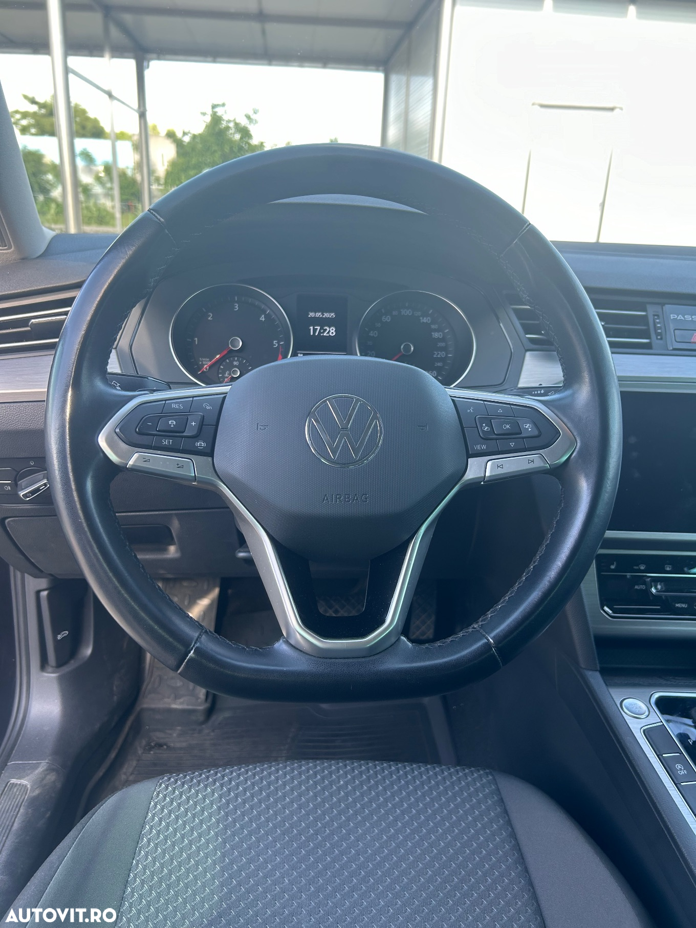 Volkswagen Passat Variant 2.0 TDI DSG Trendline - 6