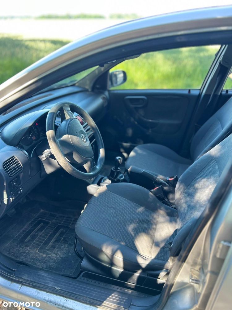 Opel Corsa - 4
