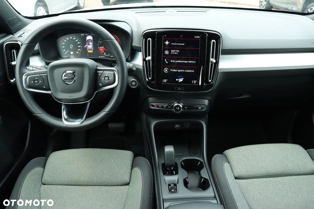 Volvo XC 40 T2 Core - 19