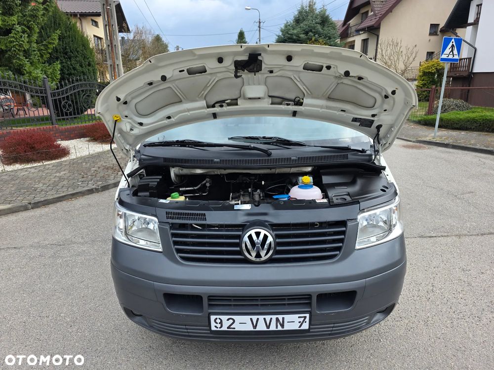 Volkswagen Transporter T5 - 26