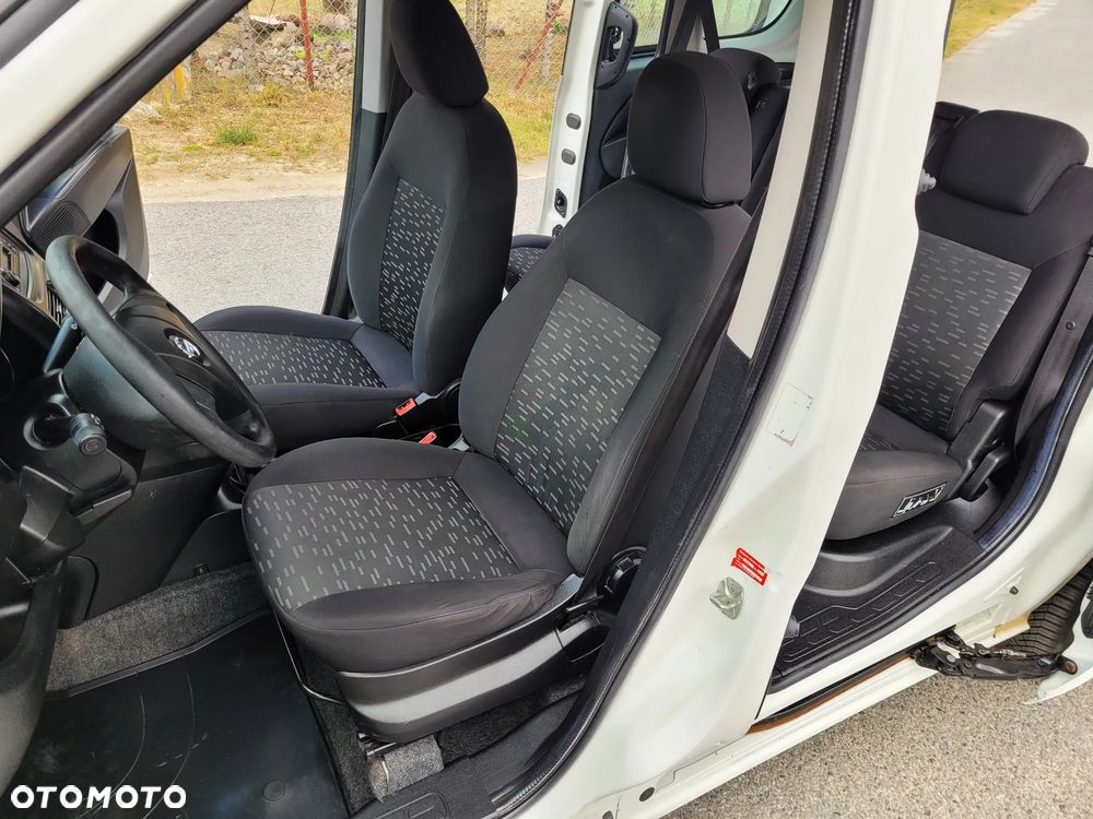Opel Combo - 17