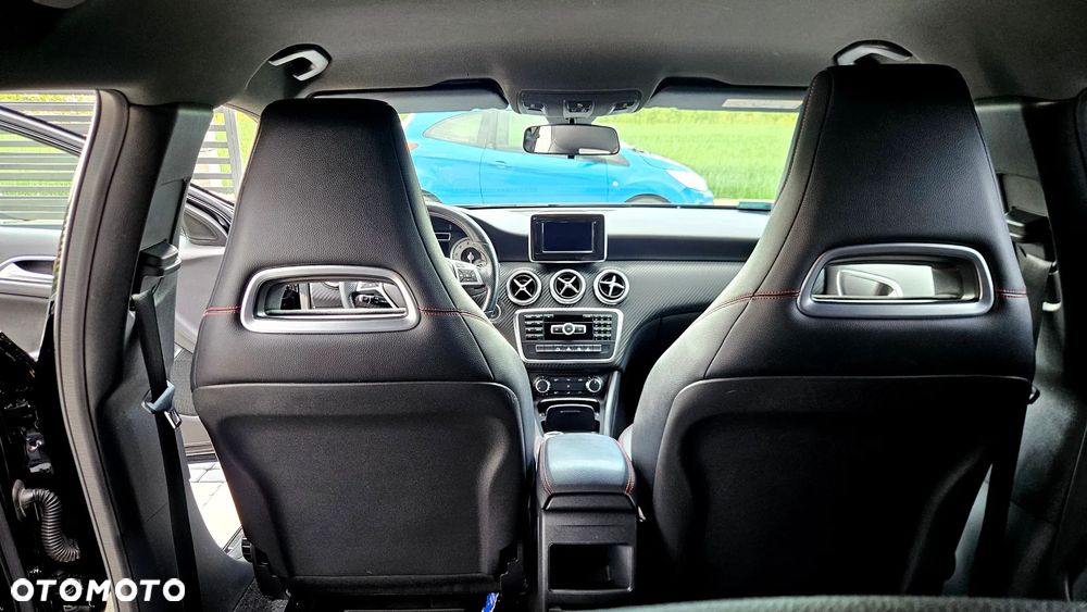 Mercedes-Benz Klasa A 250 4-Matic AMG Line - 10