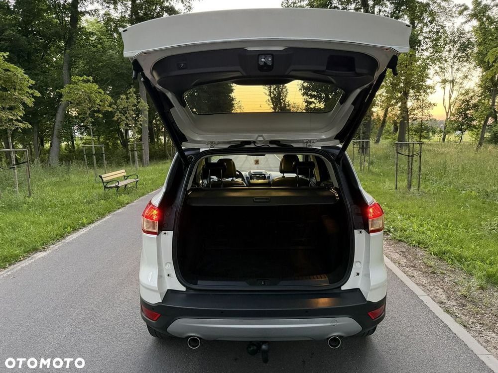 Ford Kuga - 24