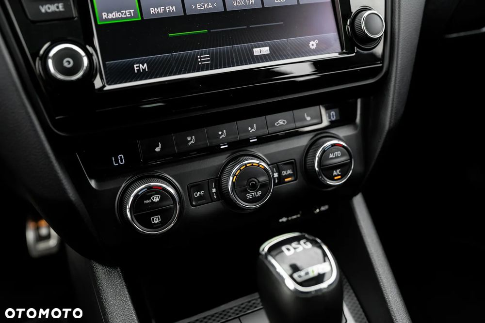 Skoda Octavia 2.0 TSI (Green tec) DSG RS - 32