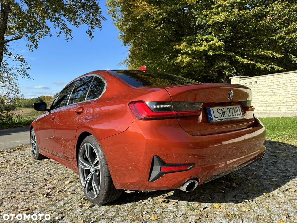 BMW Seria 3 330i Sport Line - 11