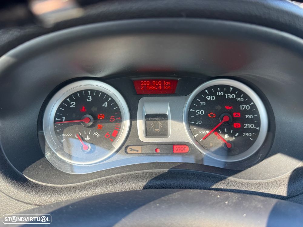 Renault Clio 1.5 dCi Privilège Luxe - 11