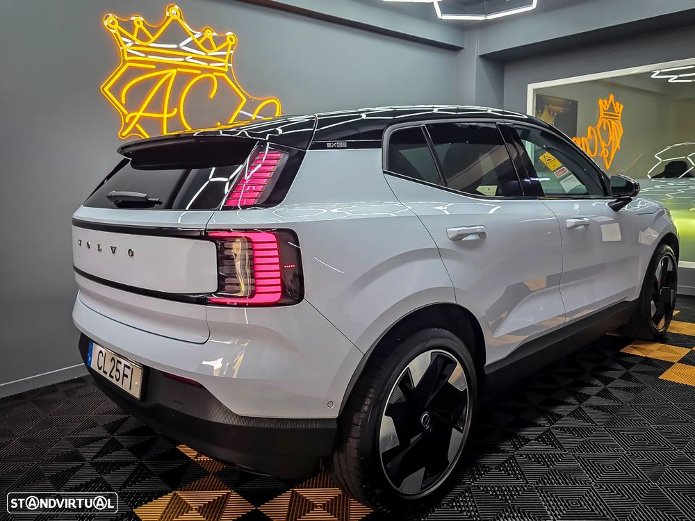 Volvo EX30 Twin Motor Performance AWD Ultra - 14