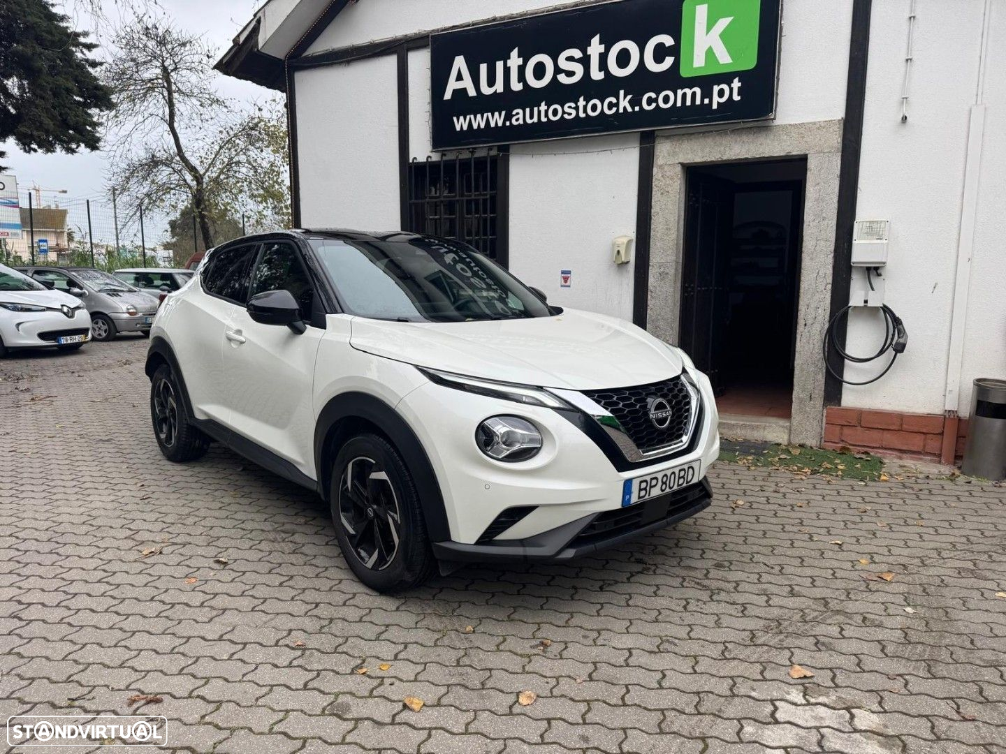 Nissan Juke 1.0 DIG-T N-Connecta - 2