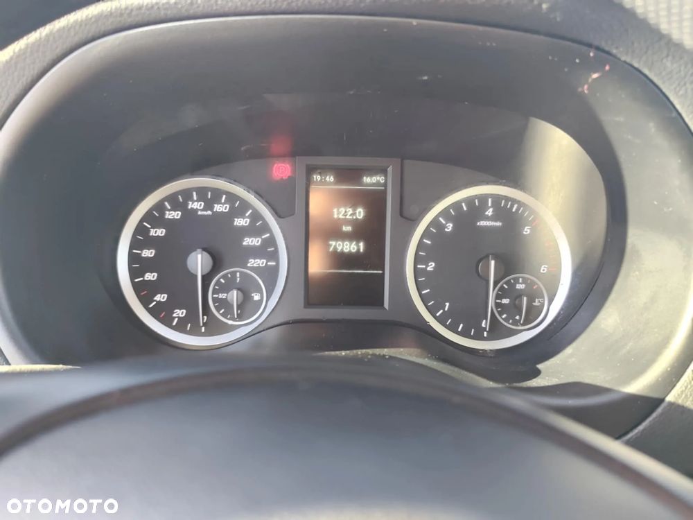 Mercedes-Benz Vito - 9