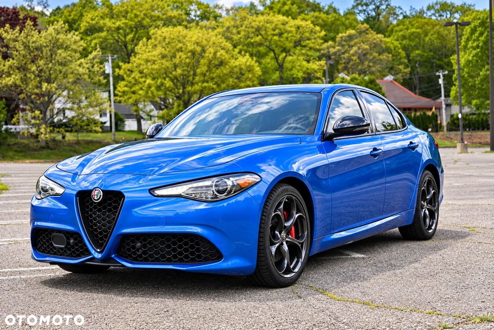 Alfa Romeo Giulia 2.0 Turbo 16V AT8-Q4 Ti - 2