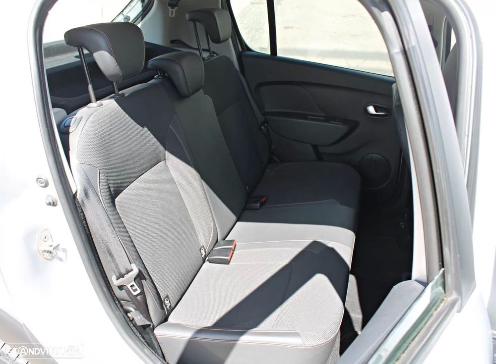 Dacia Sandero 0.9 TCe Stepway - 15