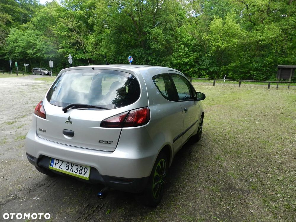 Mitsubishi Colt - 7