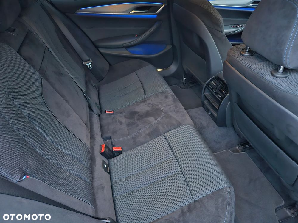 BMW Seria 5 520d xDrive M Sport sport - 7