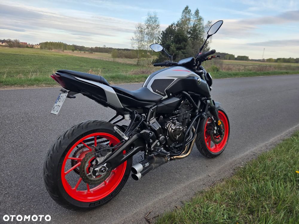 Yamaha MT - 6