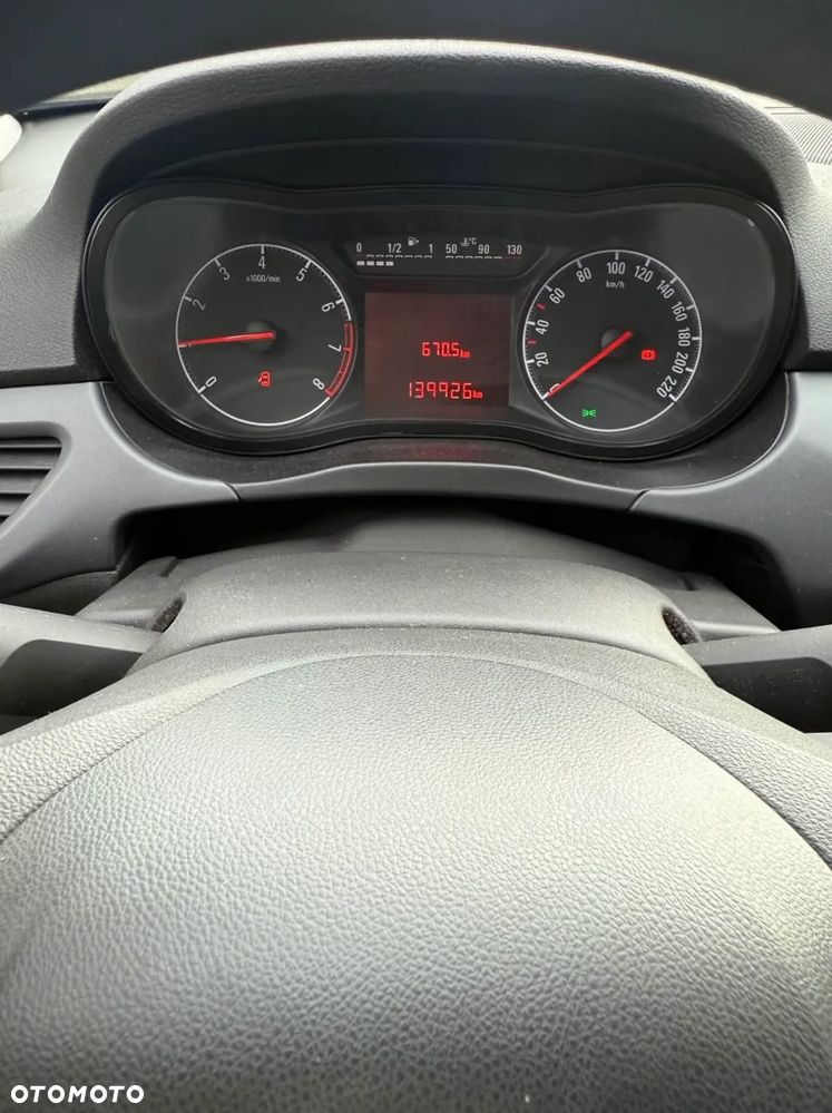 Opel Corsa 1.4 Enjoy - 3