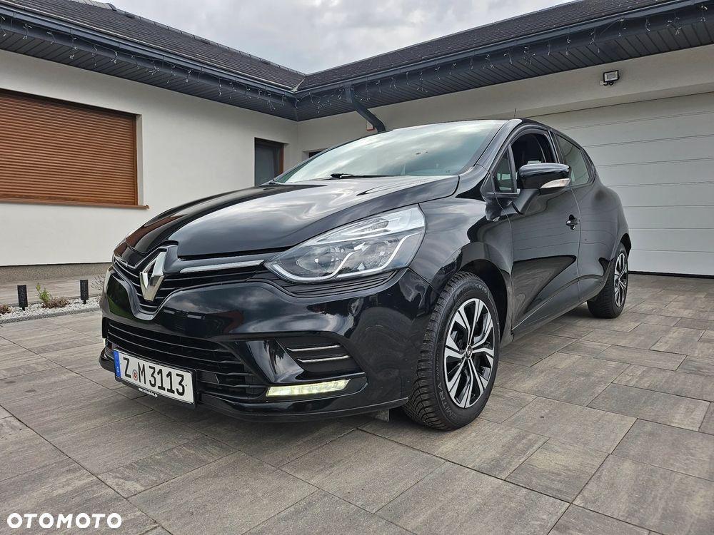 Renault Clio 1.2 16V 75 LIMITED - 7