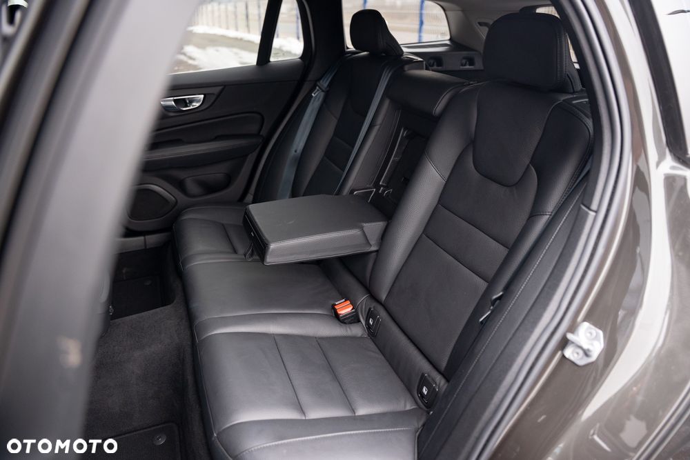 Volvo V60 B4 B Geartronic Inscription - 35