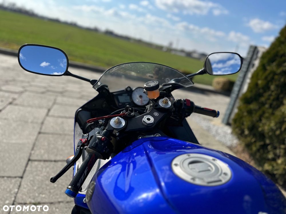 Yamaha R6 - 3