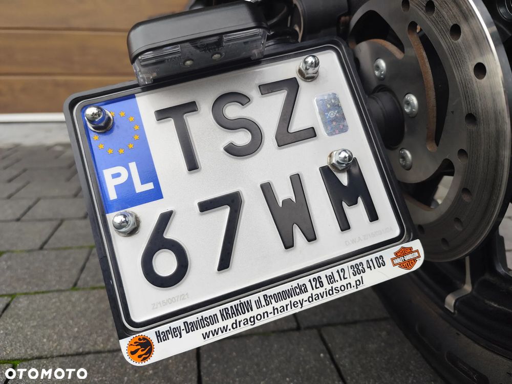 Harley-Davidson Sportster Iron 883 - 26