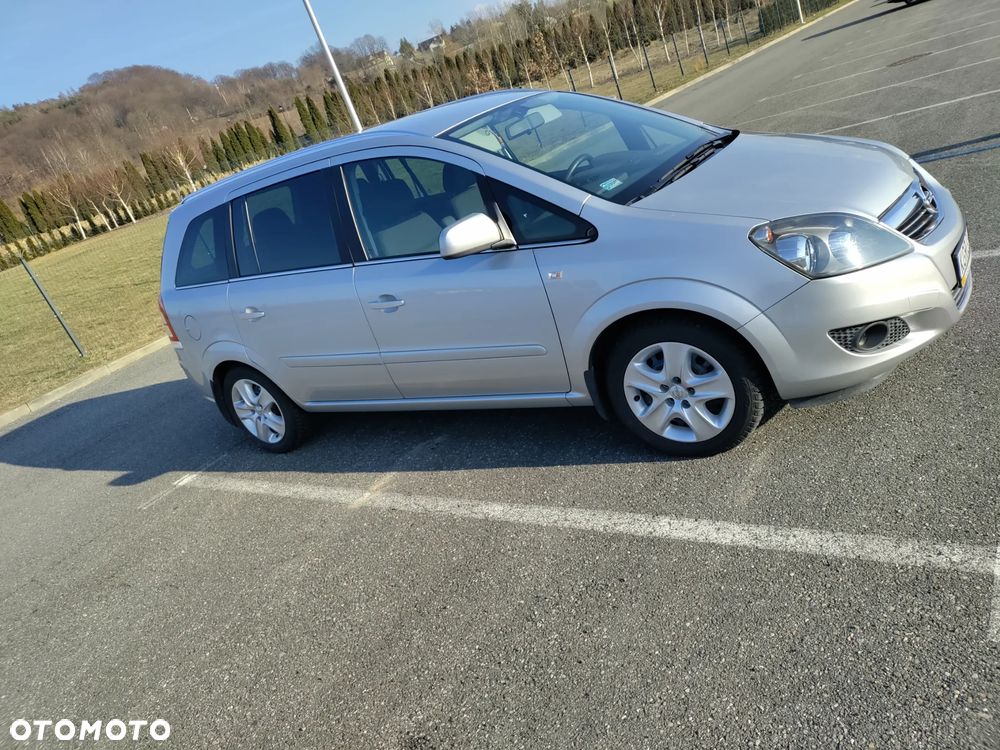 Opel Zafira 1.6 - 7