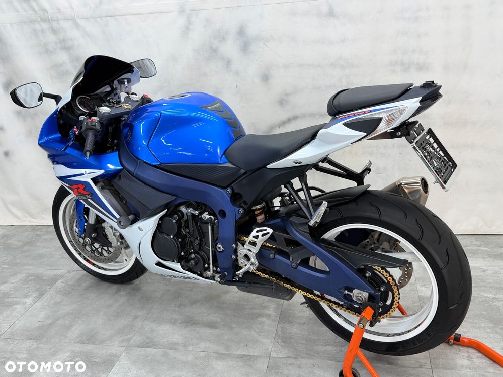 Suzuki GSX-R - 19