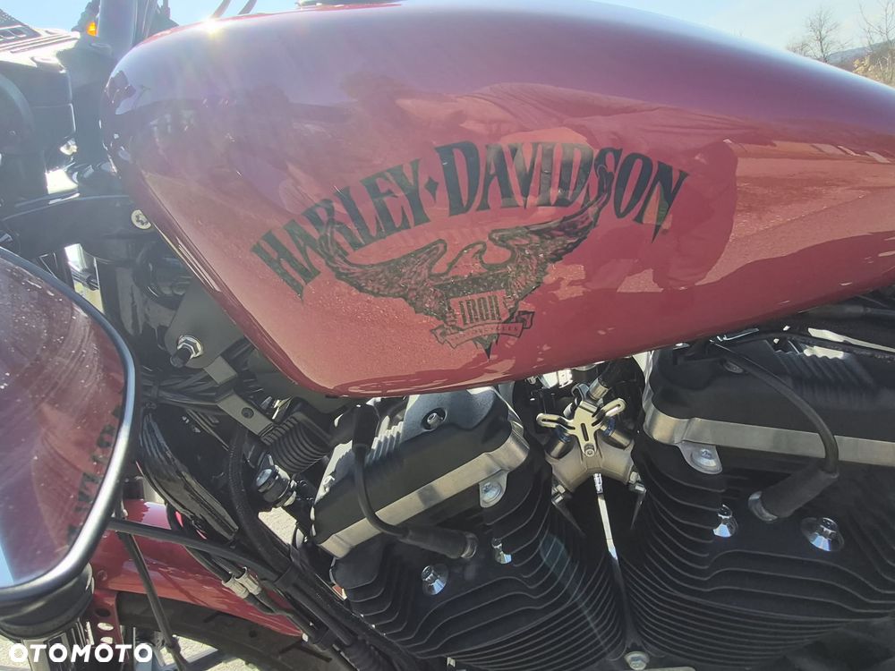 Harley-Davidson Sportster Iron 883 - 4