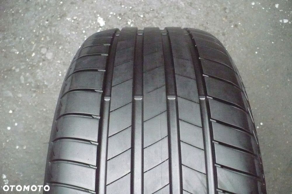 BRIDGESTONE Turanza T005 DriveGuard RFT 225/55R17 5,5mm 2023 - 1