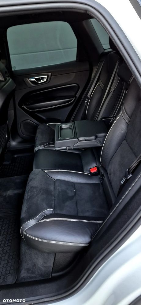 Volvo XC 60 D3 R-Design - 24