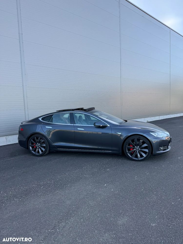 Tesla Model S Ludicrous Performance - 4