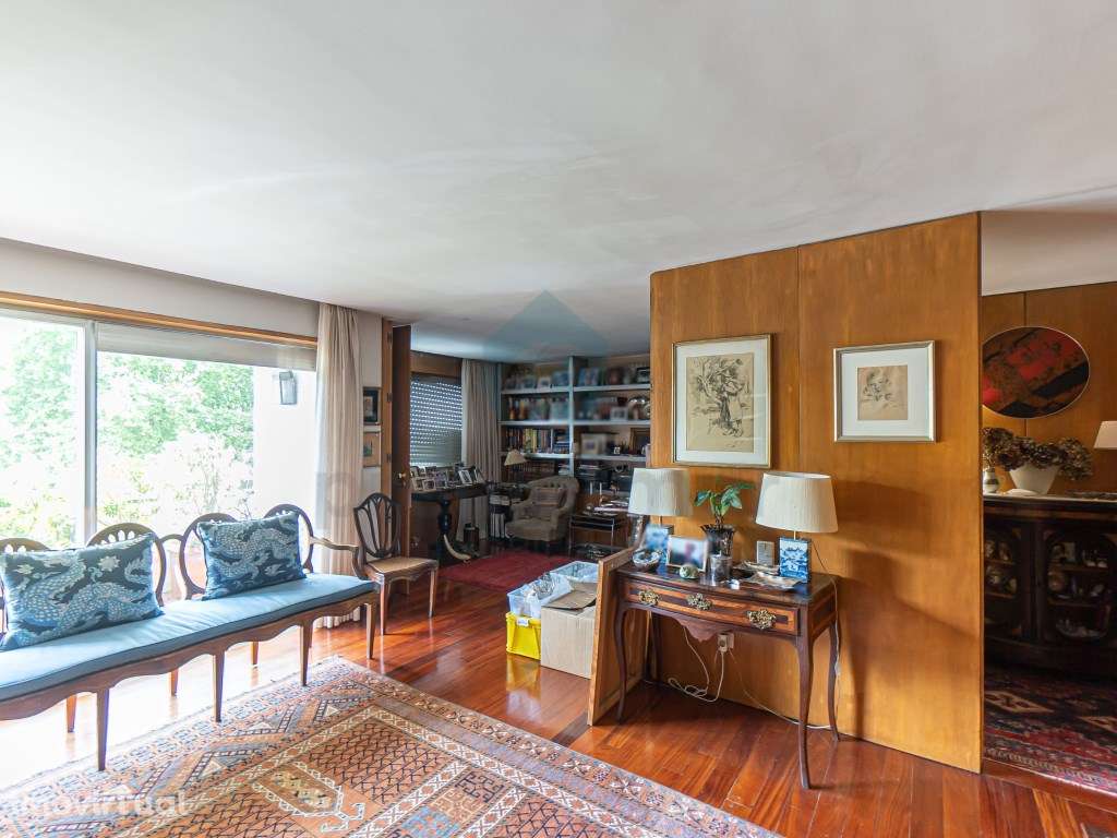 Magnífico T3+1 Duplex com Localização Privilegiada entre a Universi... - Grande imagem: 5/23