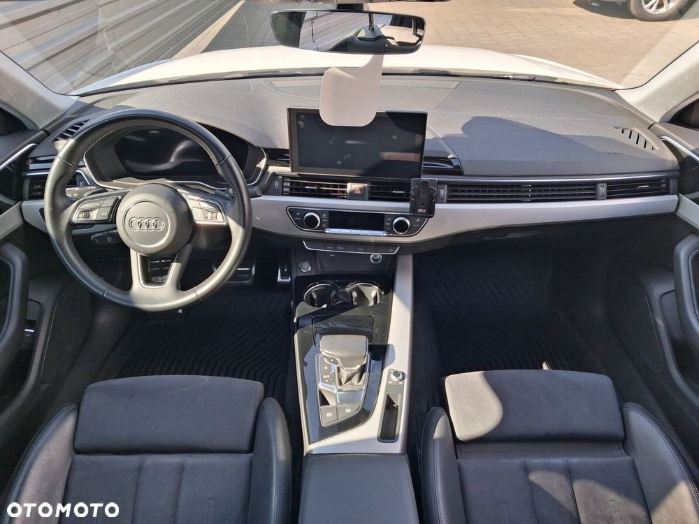 Audi A4 Limousine - 12