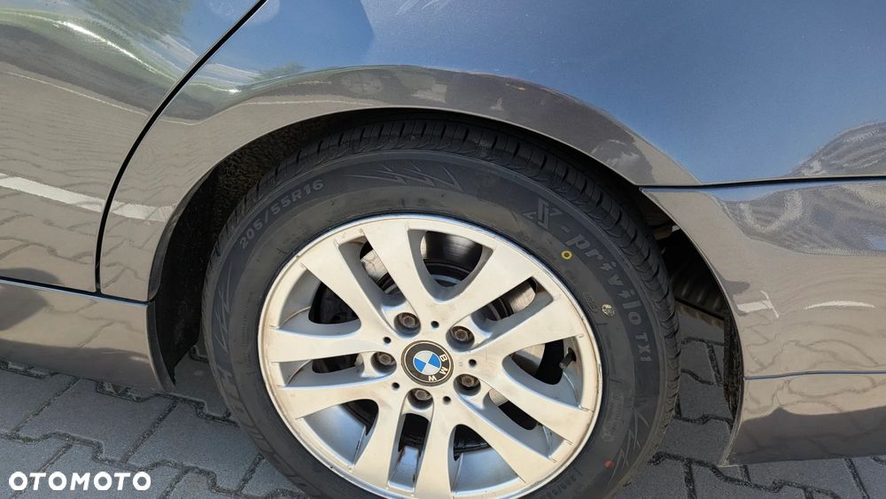 BMW Seria 3 318d DPF - 5
