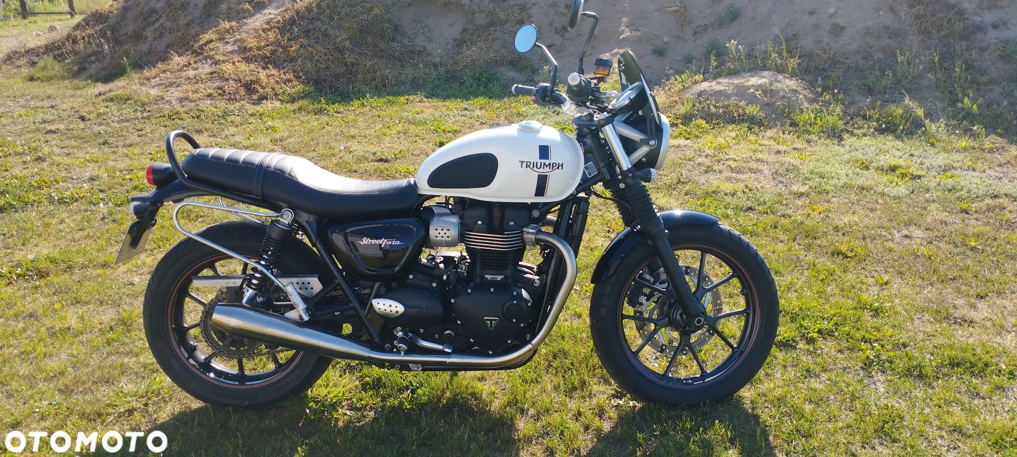 Triumph Street Twin - 5