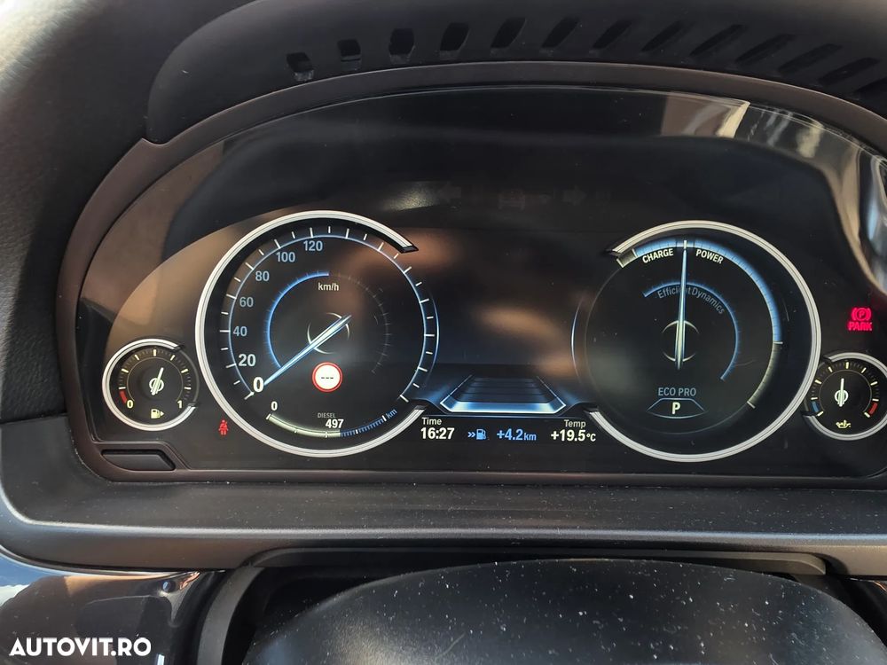 BMW Seria 5 520d xDrive AT - 33