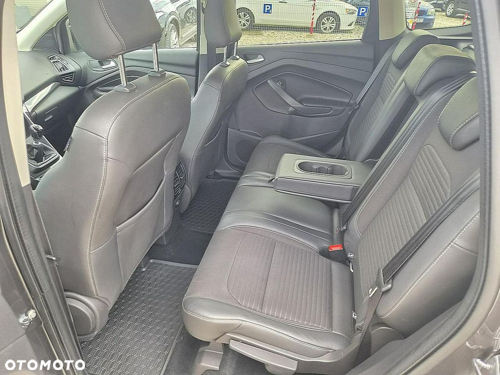 Ford Kuga - 8