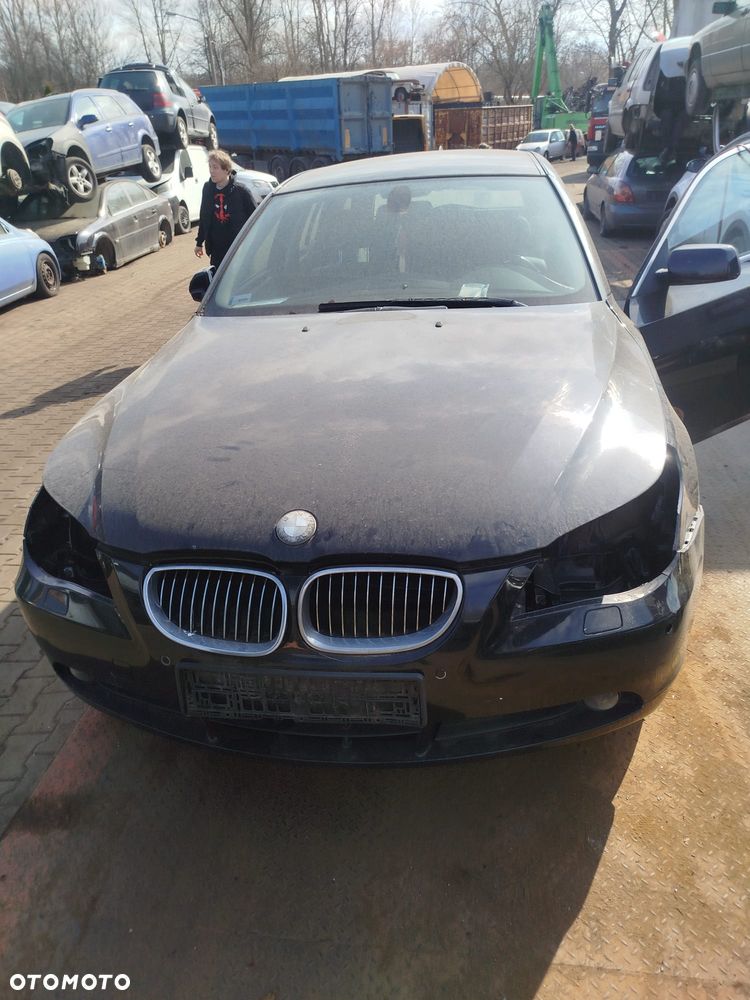 BMW E 61 na części. - 1