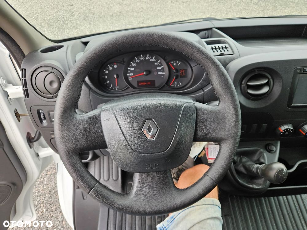 Renault Master - 24