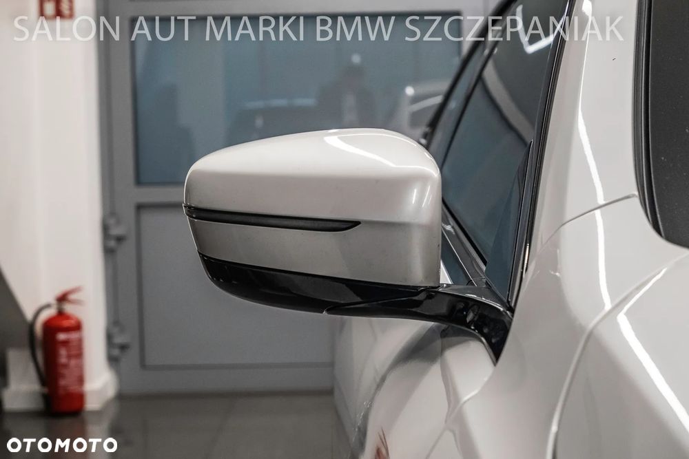 BMW Seria 8 840i xDrive - 14