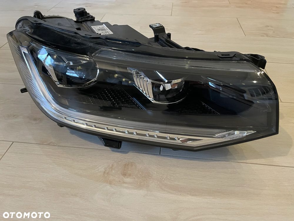 VW T-cross full led lampa prawa przód reflektor prawy 2GM941036B - 1