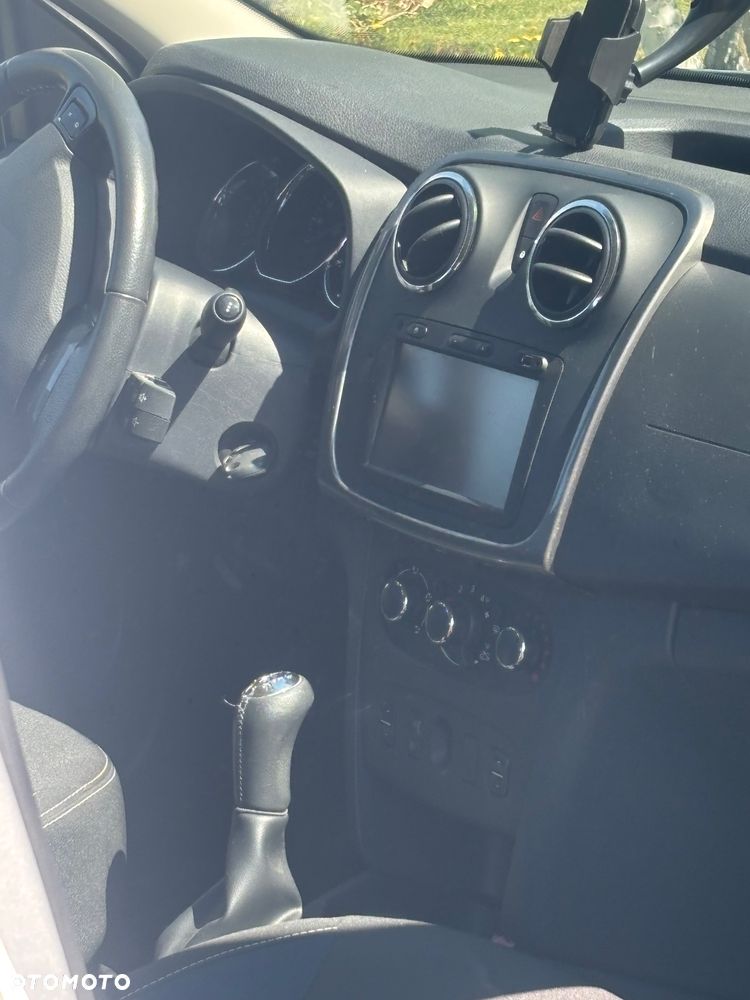 Dacia Sandero 1.2 16V - 7